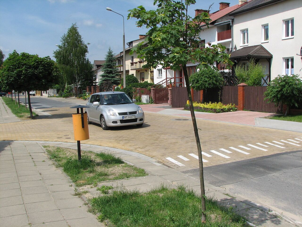 Skrzyżowanie z wyniesioną tarczą