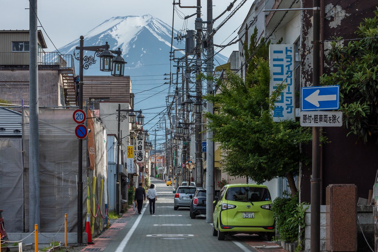 Street towards Fuji in Shimoyoshida 3 in Fujiyoshida, Yamanashi, Japan, 2024 May - 3