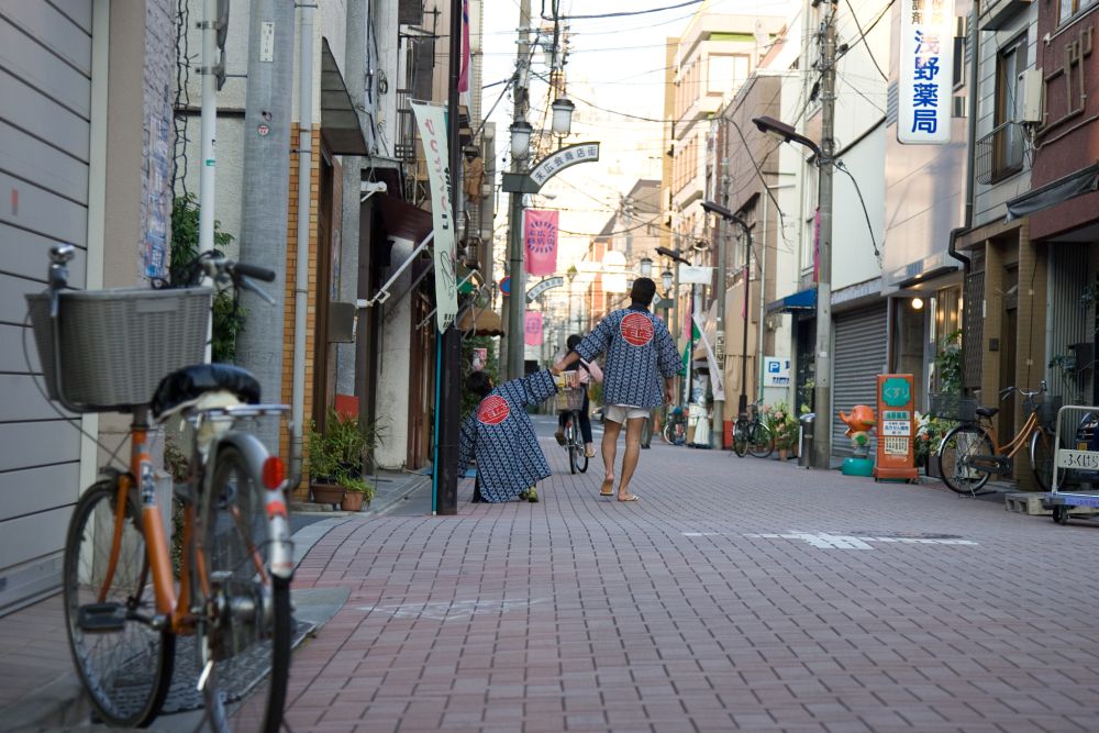 Tokyo Streets Kimono 214471933